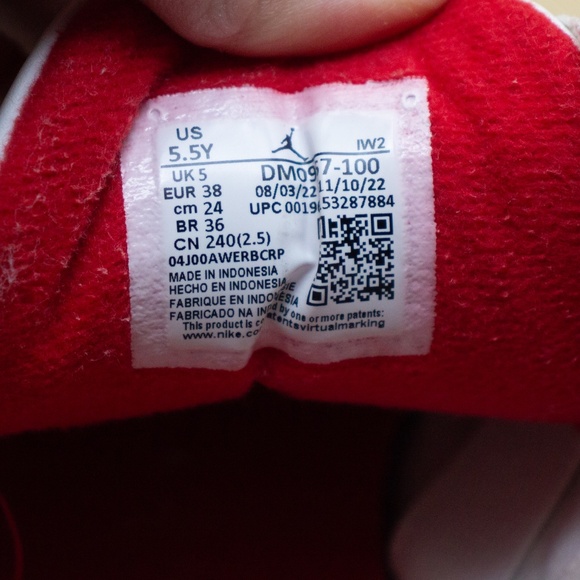 Jordan 3 Retro Mid White Cement Reimagined Shoes DM0967-100 Youth Size 5.5Y - Picture 7 of 8